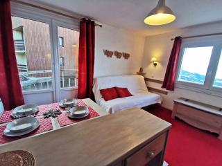 Studio cabine supérieur proche pistes, 4 pers, balcon sud, casier à ski - FR-1-771-76 - 1