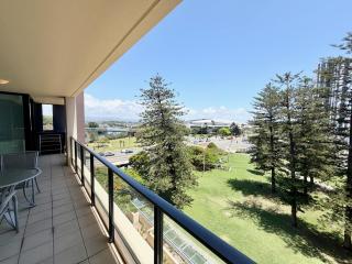 Central Park Front Broadbeach 503 - 2