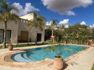 Magnifique Villa Proche Marrakech 4 Chambres, Piscine 10m, Accueille 8 à 10 Personnes - 0