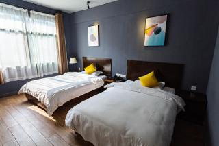 Zhangjiajie Yeah Hostel - 2