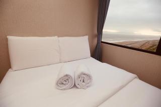 Perfect Balance Rest and Work Study Oceanfront - 8