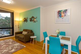 Thriving city location, dining hub near CBD - 8