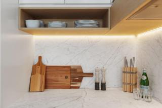 Chic 1-Bed with a Sleek Balcony near Shops - 2