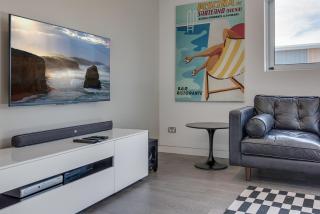 Explore Sydney from Stylish North Shore Apartment - 5