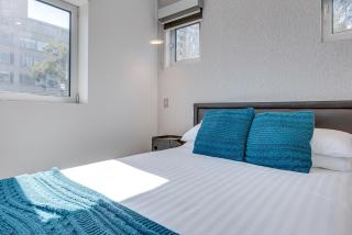 Explore Sydney from Stylish North Shore Apartment - 1