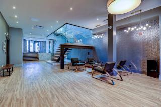 Dream Suites Near YYZ Airport - 1