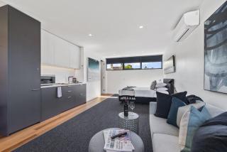 Stylish Studio with Great Amenities near Beachside - Melbourne - 5