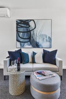 Stylish Studio with Great Amenities near Beachside - Melbourne - 2