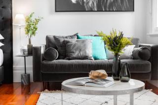 Cosy nook in inner-city Victorian mansion - 4