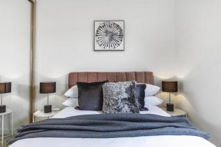 Boutique apartment in quiet, sought-after suburb - 5