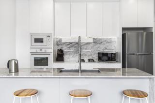 Boutique apartment in quiet, sought-after suburb - 3