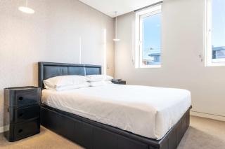 Comfy 1-Bed Apartment in Perfect Location - 6