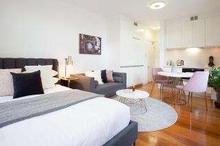 Comfortable Renovated Studio Close To City - 9