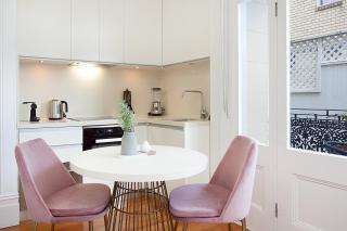 Comfortable Renovated Studio Close To City - 8