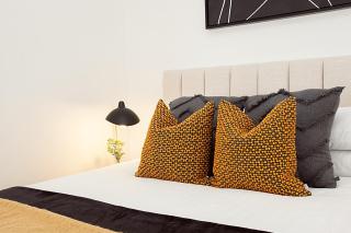 Perfect Located Comfy Studio with Balcony - 4