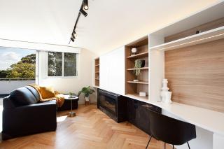 Perfect Located 2-Bed with Spacious Balcony & BBQ - 4