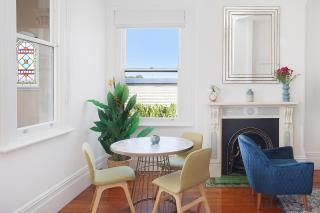 Spacious Studio With Balcony in Inner-City Glebe - 5