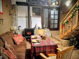 Emena Art Guesthouse - 8