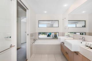 Lakeside Family Oasis with Pool, Gym and Balcony - 3