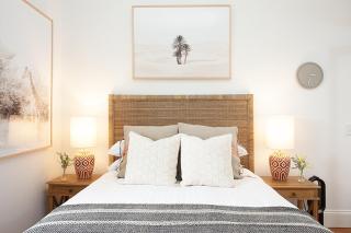 Modern and Cosy Inner West Apartment - 2