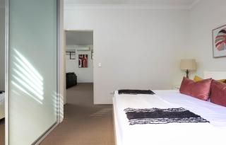 Spacious Two-Bedroom Apartment near Hospital - 1