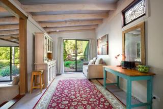 Little Haven Leura Cottage with Spa Bath and BBQ - 9