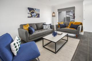 Comfortable 3-Bed Retreat Close Parks - 2