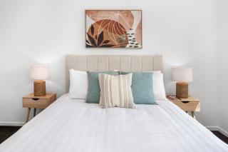 Comfortable 3-Bed Retreat Close Parks - 1