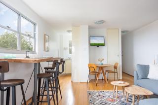 Bronte Beach Coastal Apartment with Ocean View - 3