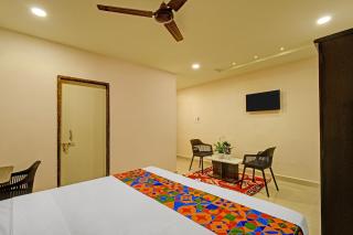 Hotel Abhimanyu Villa - 5