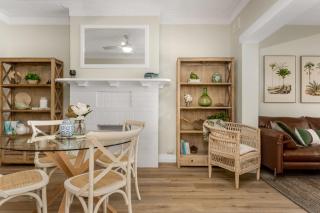 Spacious 2-Bed Apartment in the heart of Manly - 9