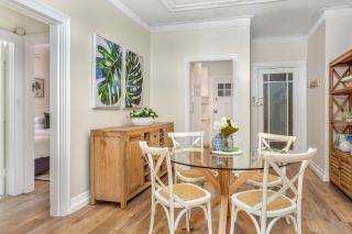 Spacious 2-Bed Apartment in the heart of Manly - 8