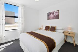 Executive and Spacious Apartment with Balcony - 6