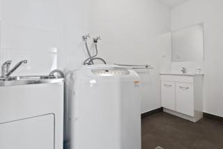 Executive and Spacious Apartment with Balcony - 1