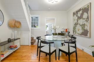 Beautiful 2-Bed Terrace House with Outdoor Areas - 9