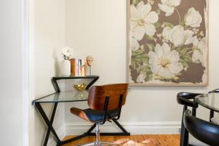 Beautiful 2-Bed Terrace House with Outdoor Areas - 3