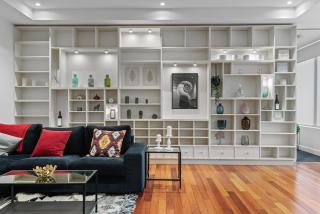 Stylish and Spacious 2-Bed Apartment Melbourne - 6