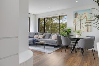 North-East Facing Modern 2-bed Apartment - 2