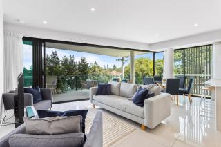 Spacious and Superb 3-bed Apartment - 4