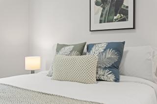 Central Cosy 2-Bed with Pool and near QUT & CBD - 3