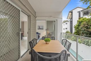 Central Cosy 2-Bed with Pool and near QUT & CBD - 1