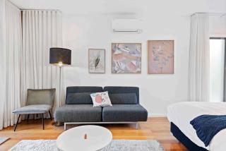 Stunning Studio Apartment Near Public Transport - 4