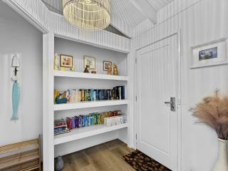 Pet-friendly Private Retreat with Large Backyard - 0