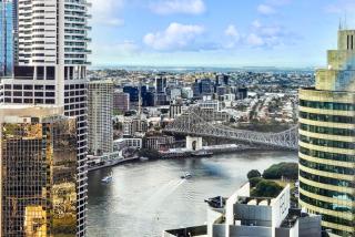 52nd Floor with Panoramic Views of Brisbane City - 9
