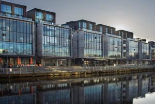 Stunning 1-Bed with Kingston Harbour Water Views - Kingston - 6