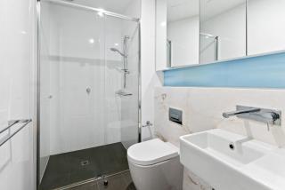 Bayside Apartment Living Close to the Beach - 1