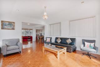 Restful Canberra Retreat in Spacious Terrace Home - 5