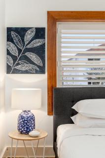 Beachside Living in Modern 2 bedroom Apartment - 1