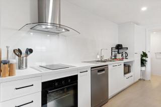 Cozy 1-Bed Studio Near Cafes and Shops - 8