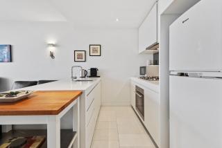 Beautiful 1-Bed Unit in The Heart of Melbourne - 9